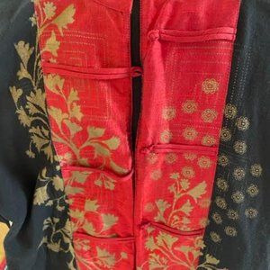 Icelandic Design Mandarin Top with Fabric Covered Frog Fasteners